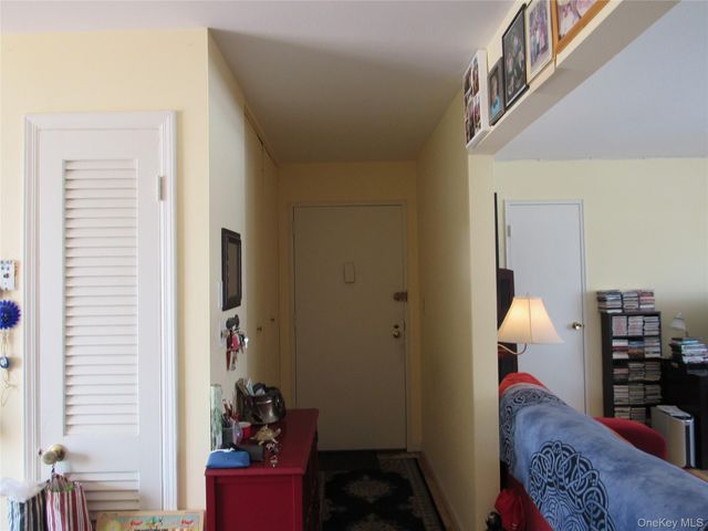 47 bon aire circle 7715, Suffern, NY 10901