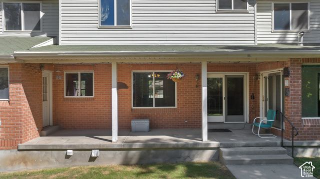 1348 E MILNE LN, Cottonwood Heights, UT 84092