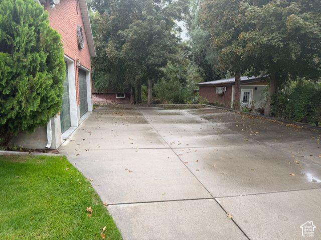 1348 E MILNE LN, Cottonwood Heights, UT 84092