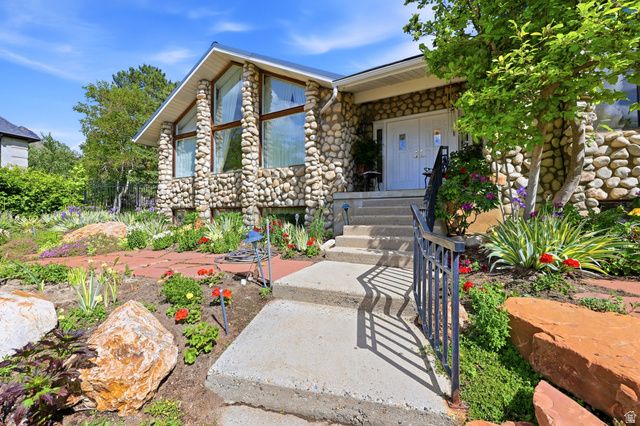 7379 S SILVER KING CIR, Cottonwood Heights, UT 84121