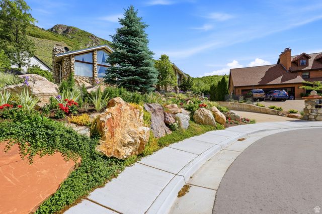 7379 S SILVER KING CIR, Cottonwood Heights, UT 84121