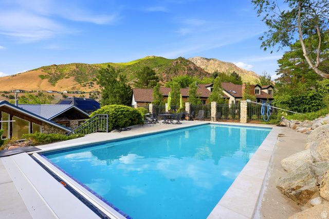 7379 S SILVER KING CIR, Cottonwood Heights, UT 84121