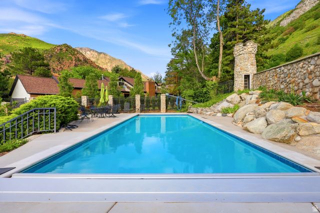 7379 S SILVER KING CIR, Cottonwood Heights, UT 84121