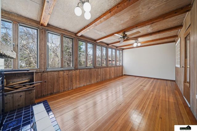 3825 S 39th Street, Lincoln, NE 68506