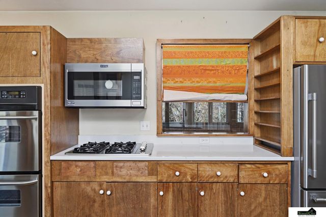 3825 S 39th Street, Lincoln, NE 68506