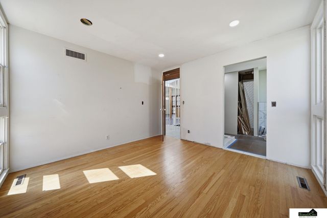 3825 S 39th Street, Lincoln, NE 68506