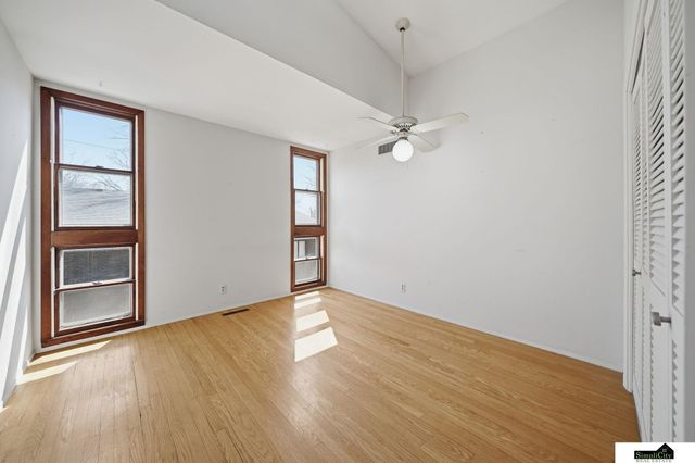 3825 S 39th Street, Lincoln, NE 68506