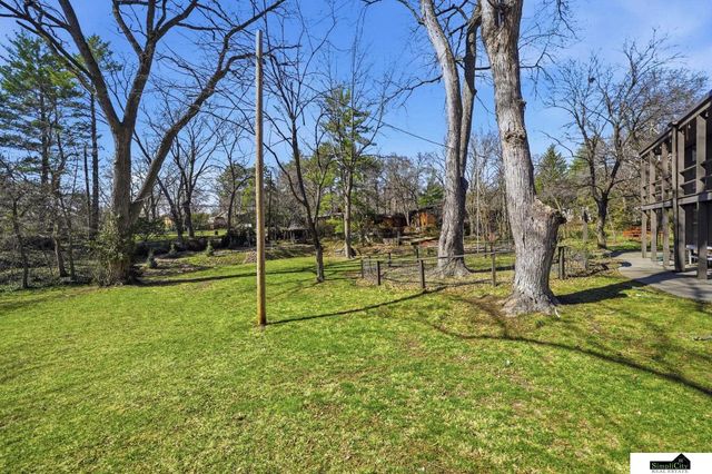 3825 S 39th Street, Lincoln, NE 68506