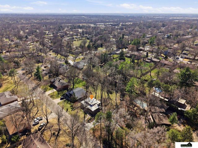 3825 S 39th Street, Lincoln, NE 68506