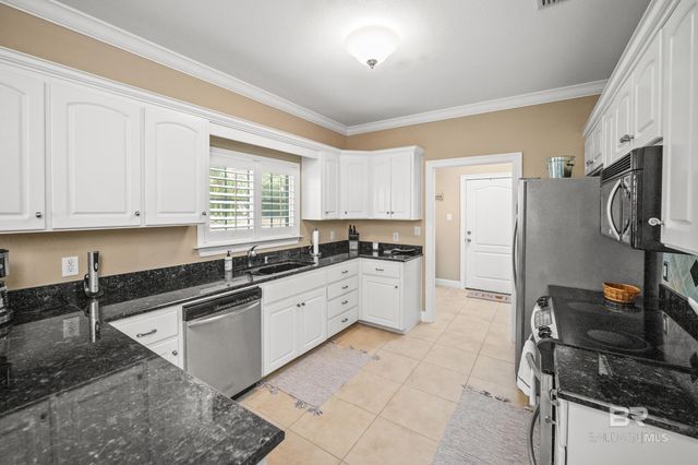 11 Lakeside Drive, Gulf Shores, AL 36542