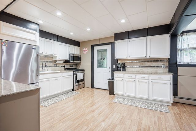 23 Seneca Street, Webster, NY 14580