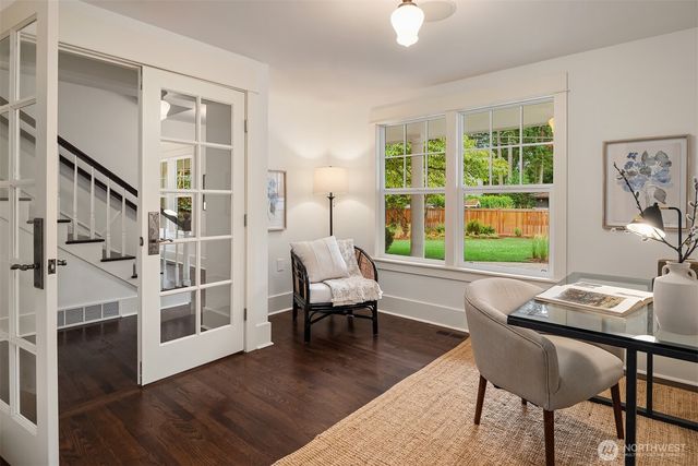4712 90th Avenue SE, Mercer Island, WA 98040