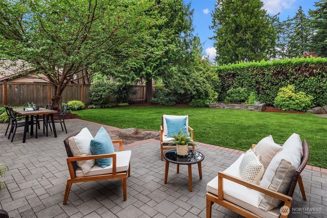 4712 90th Avenue SE, Mercer Island, WA 98040
