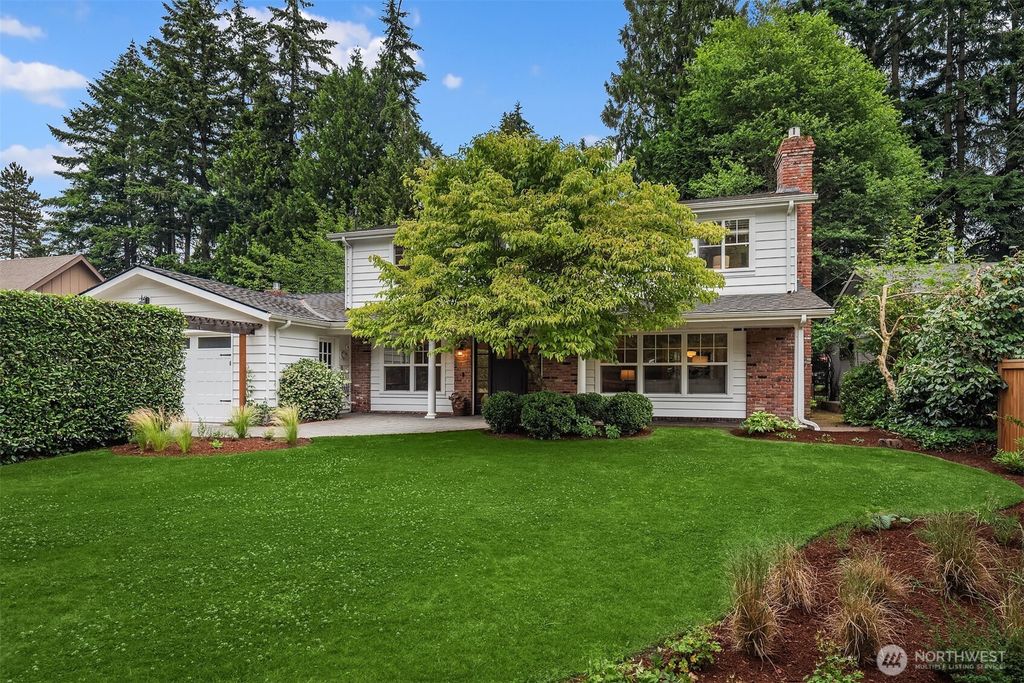4712 90th Avenue SE, Mercer Island, WA 98040