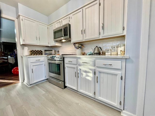 11 Idlewood Pl, Maumelle, AR 72113