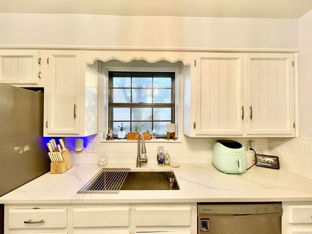 11 Idlewood Pl, Maumelle, AR 72113