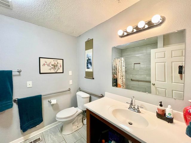 11 Idlewood Pl, Maumelle, AR 72113