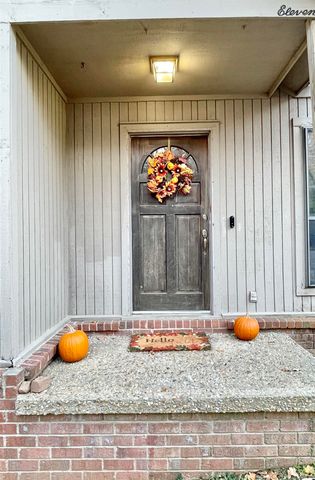 11 Idlewood Pl, Maumelle, AR 72113