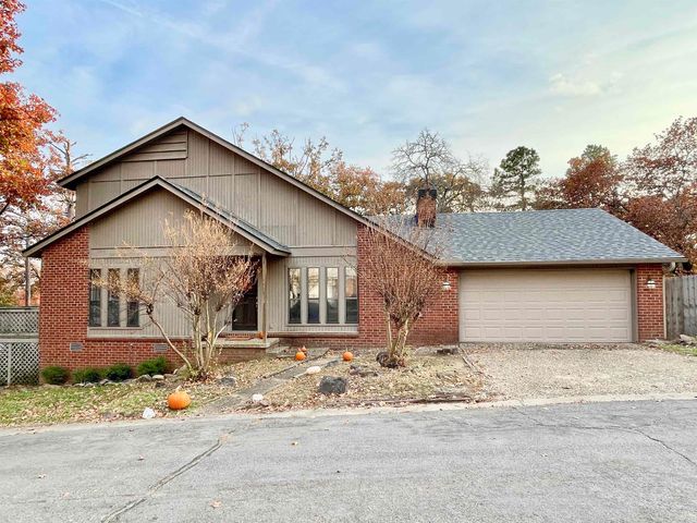 11 Idlewood Pl, Maumelle, AR 72113