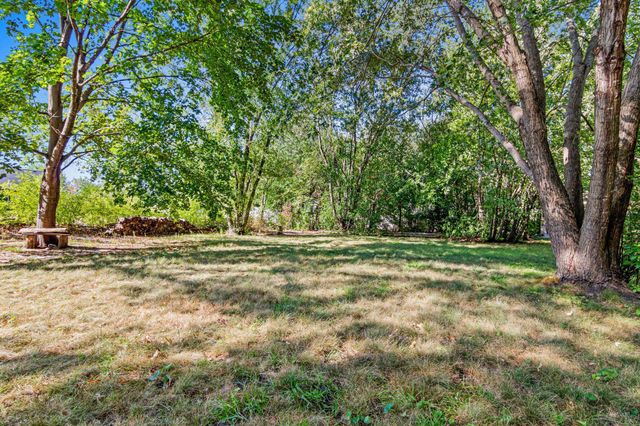 7720 Long Lake Road, Mounds View, MN 55112