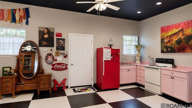 16723 Buckner Dr, Greenwell Springs, LA 70739