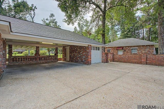 16723 Buckner Dr, Greenwell Springs, LA 70739