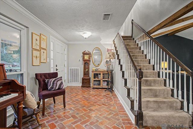 16723 Buckner Dr, Greenwell Springs, LA 70739