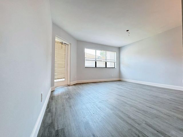 540 S Park Road, Hollywood, FL 33021