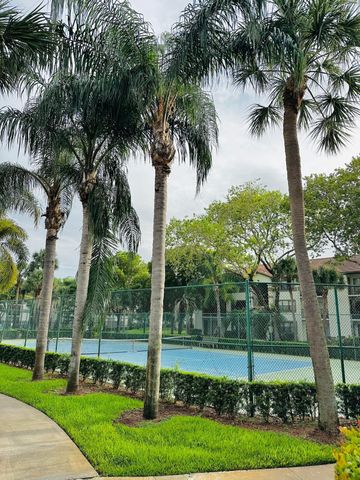 540 S Park Road, Hollywood, FL 33021