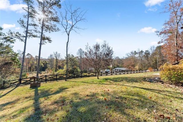 103 Sam Craven Road, Cleveland, GA 30528