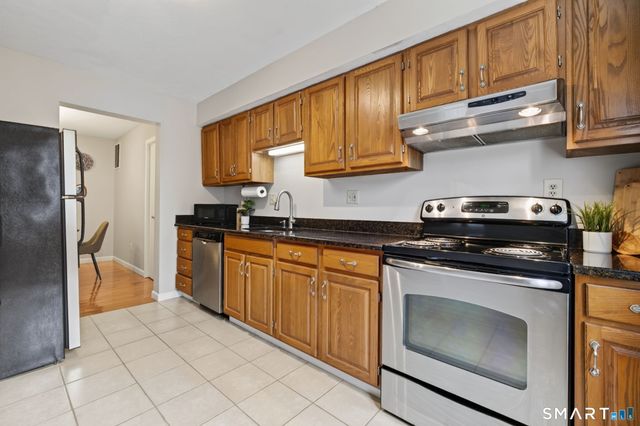 25 Florence Road 85, Branford, CT 06405