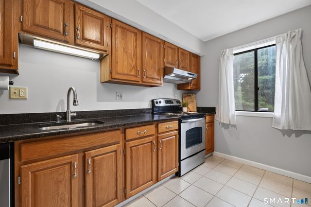 25 Florence Road 85, Branford, CT 06405