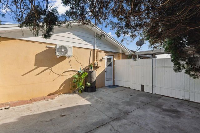 5820 MELALEUCA DRIVE, Holiday, FL 34690