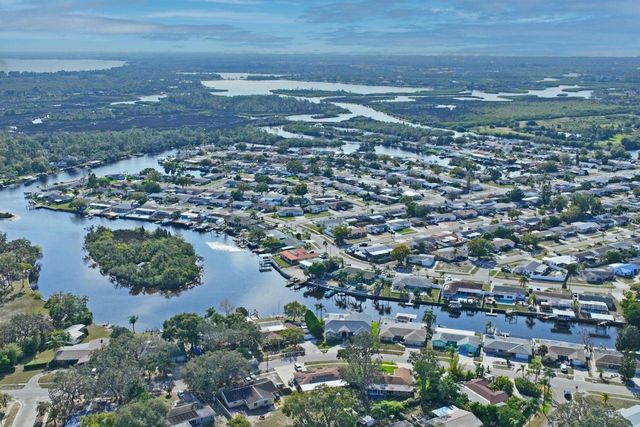 5820 MELALEUCA DRIVE, Holiday, FL 34690