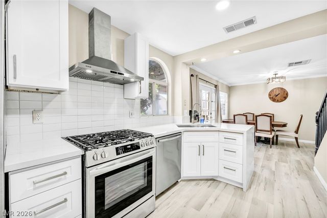 8914 Indian Eagle Drive, Las Vegas, NV 89129