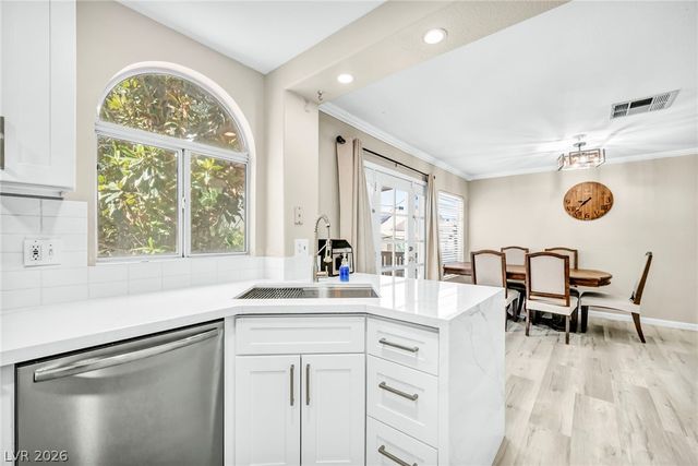 8914 Indian Eagle Drive, Las Vegas, NV 89129