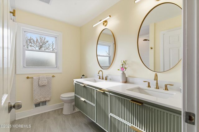 1020 Gregory Terrace, Toms River, NJ 08753