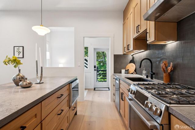 1524 Waller Street, San Francisco, CA 94117