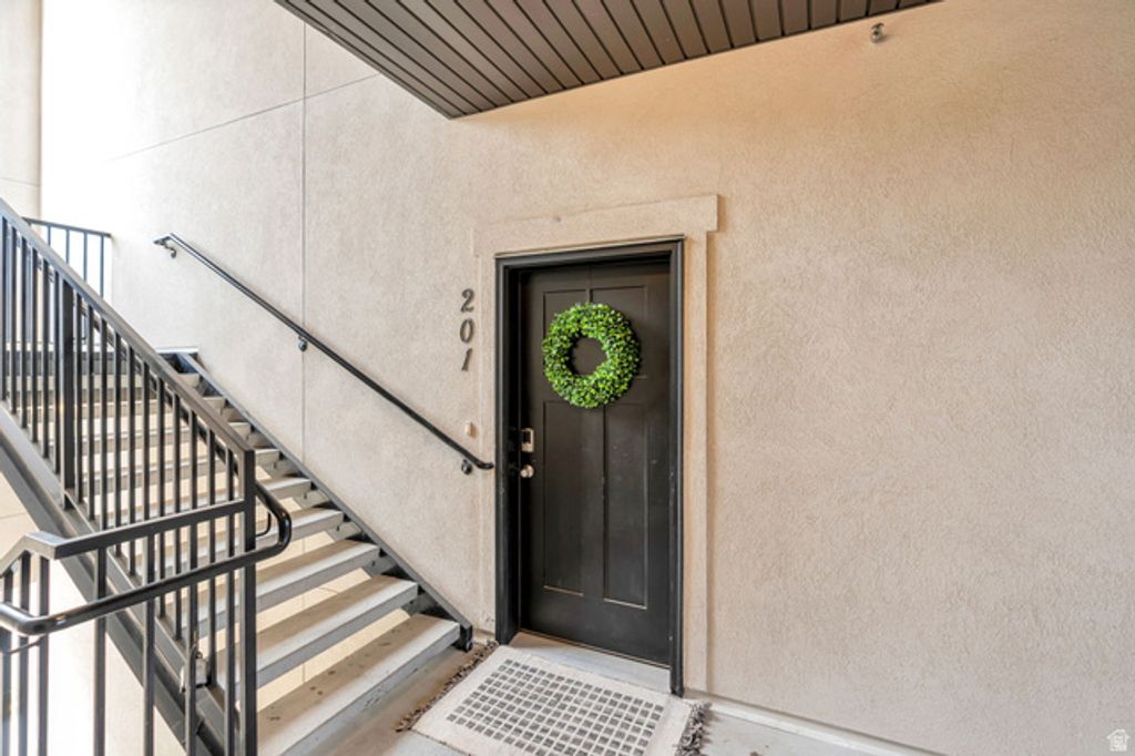 Image 20 of property listing at 1997 N 3410 W #201, Lehi, UT 84048