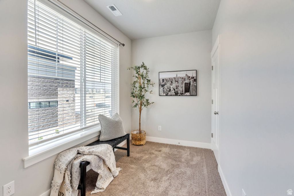 Image 4 of property listing at 1997 N 3410 W #201, Lehi, UT 84048
