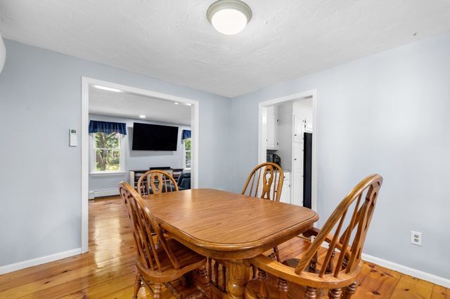 11 Lantern Ln, Plymouth, MA 02360