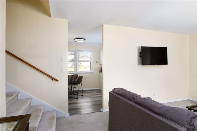 302 Mountainbrook Drive, King, NC 27021