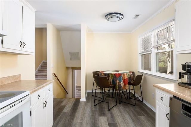 302 Mountainbrook Drive, King, NC 27021