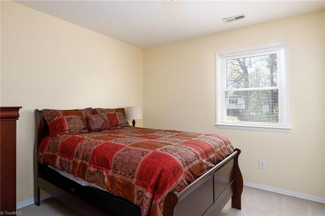 302 Mountainbrook Drive, King, NC 27021