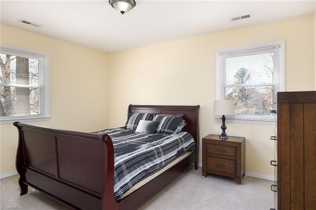 302 Mountainbrook Drive, King, NC 27021