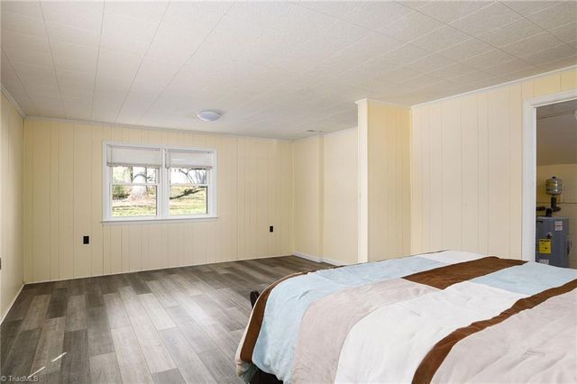 302 Mountainbrook Drive, King, NC 27021