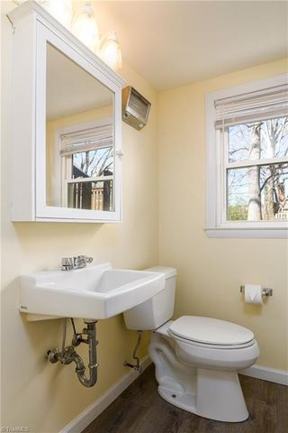 302 Mountainbrook Drive, King, NC 27021