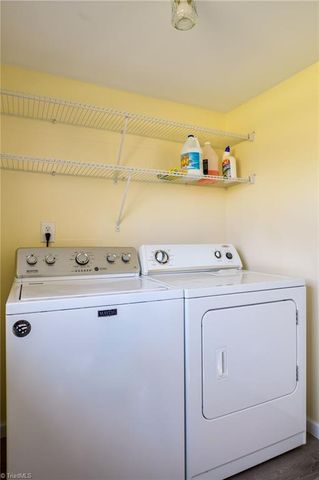 302 Mountainbrook Drive, King, NC 27021