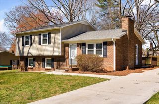 302 Mountainbrook Drive, King, NC 27021