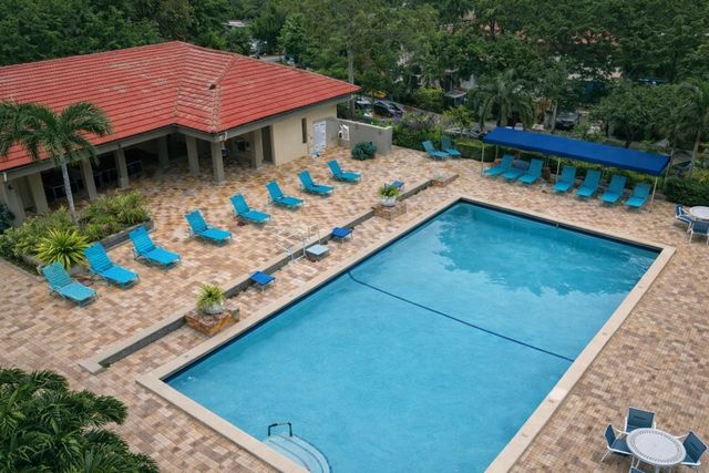 8305 Casa Del Lago E, Boca Raton, FL 33433